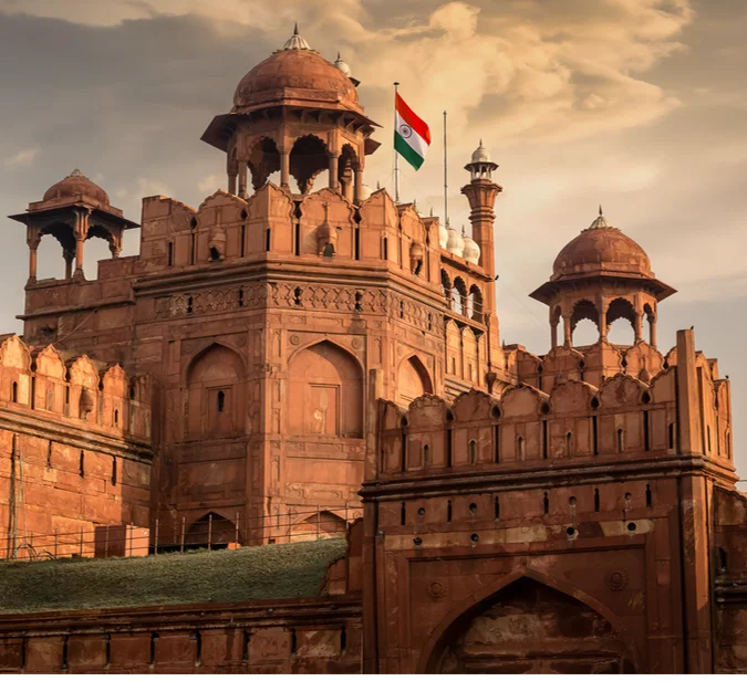 Red Fort i Delhi – et ikonisk startpunkt for mange reiser til India.